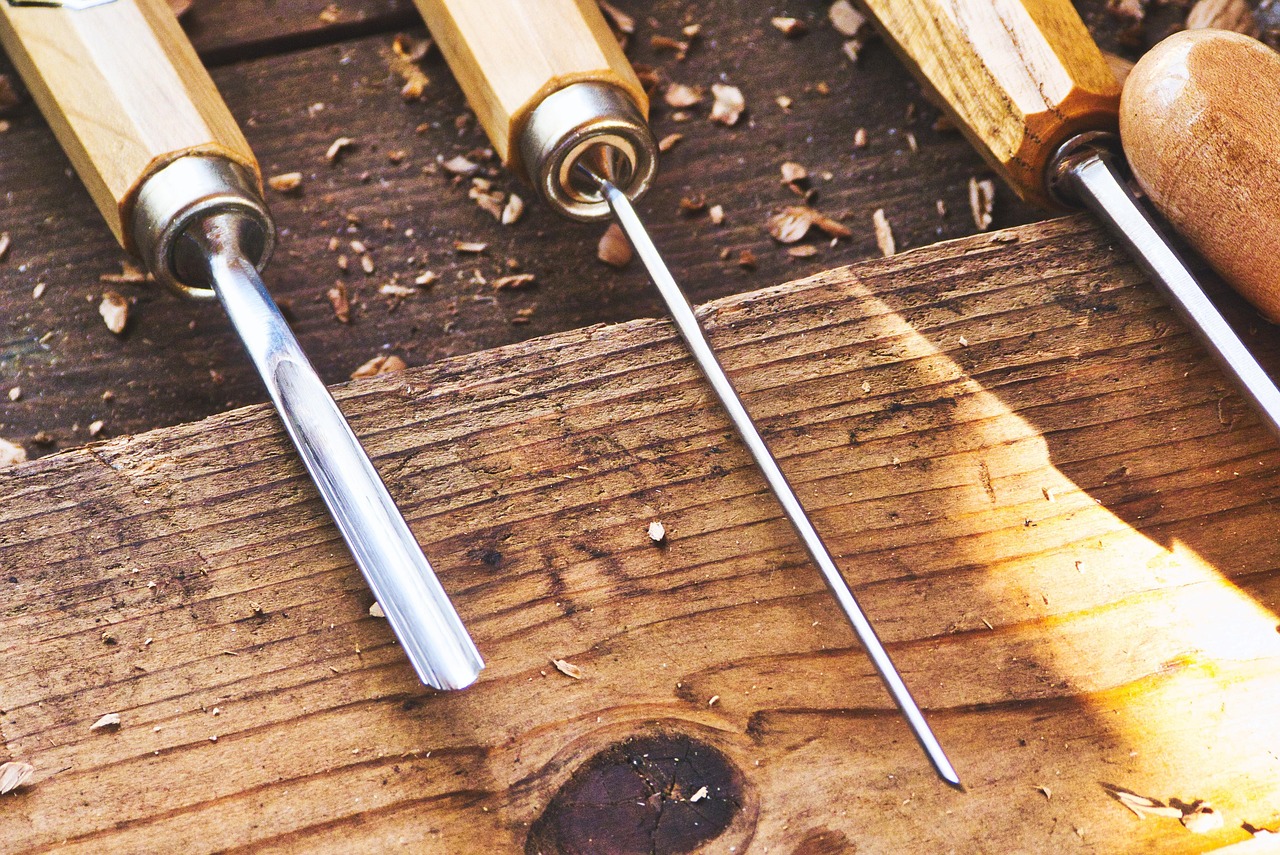 Basic Woodworking Tools Every Beginner Should Know